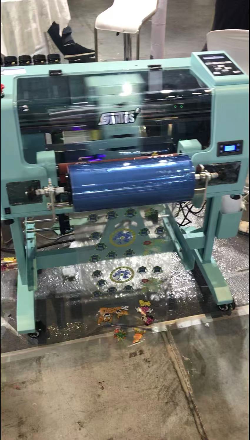 Commercial Dtf Printing Machine - Grootformaat veelkleurige dubbelzijdige UV DTF-printer Vinylstickers